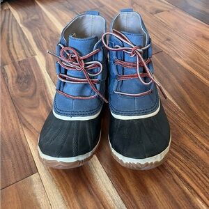 Women’s Sorel duck boots size 10